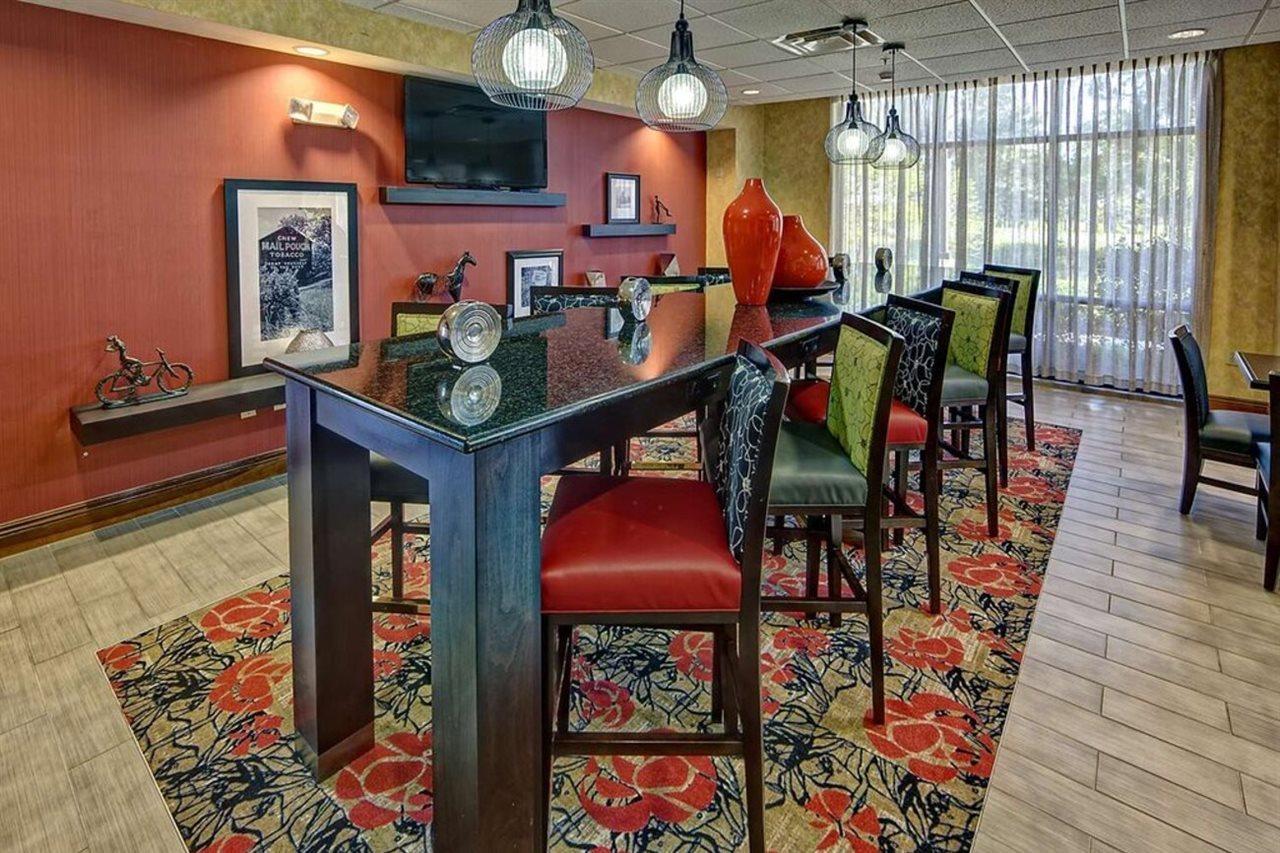 Quality Inn & Suites Quincy - Downtown Exteriör bild