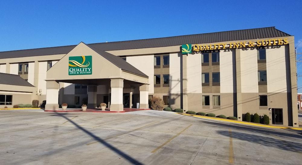 Quality Inn & Suites Quincy - Downtown Exteriör bild