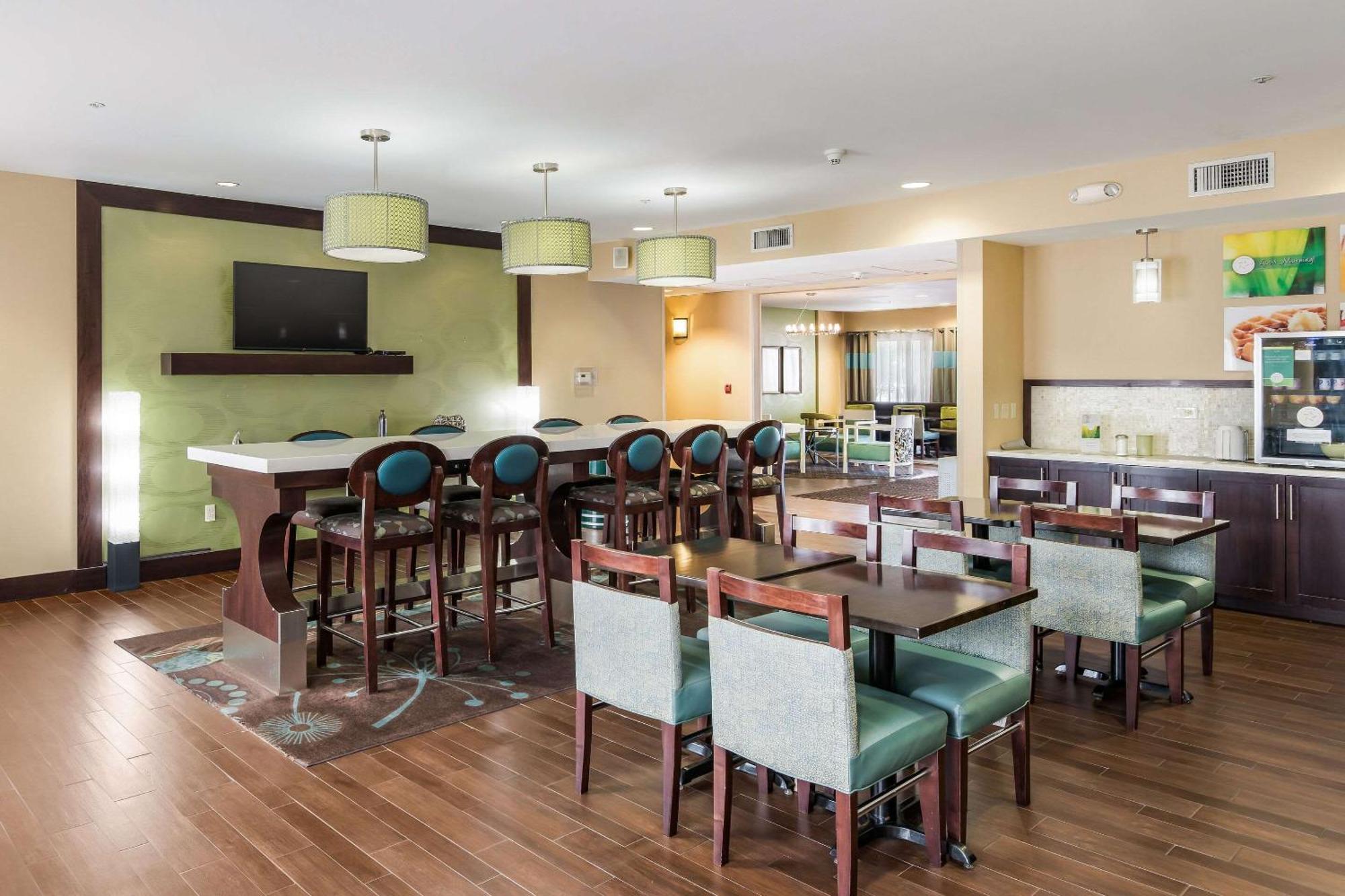 Quality Inn & Suites Quincy - Downtown Exteriör bild