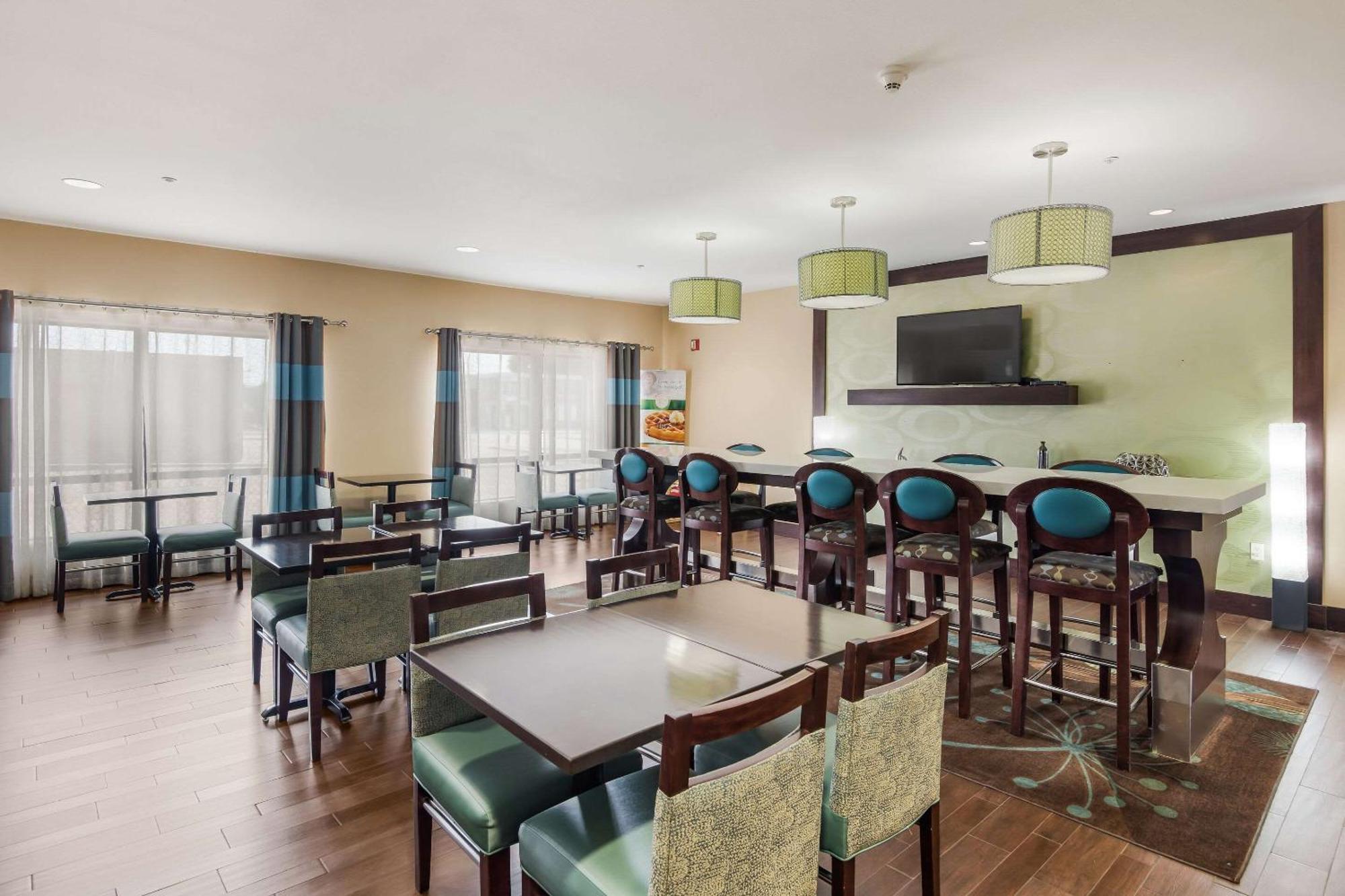 Quality Inn & Suites Quincy - Downtown Exteriör bild