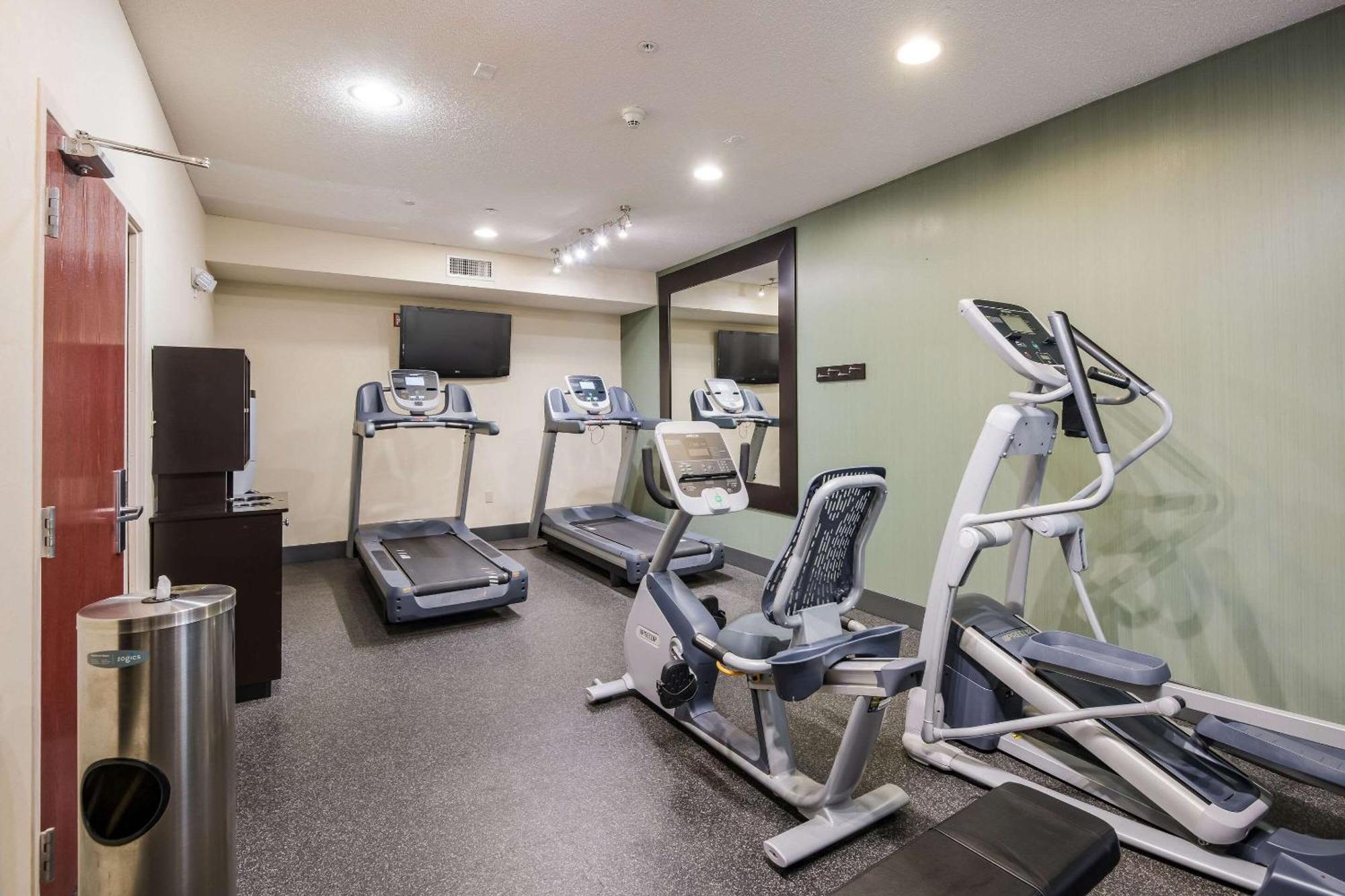 Quality Inn & Suites Quincy - Downtown Exteriör bild