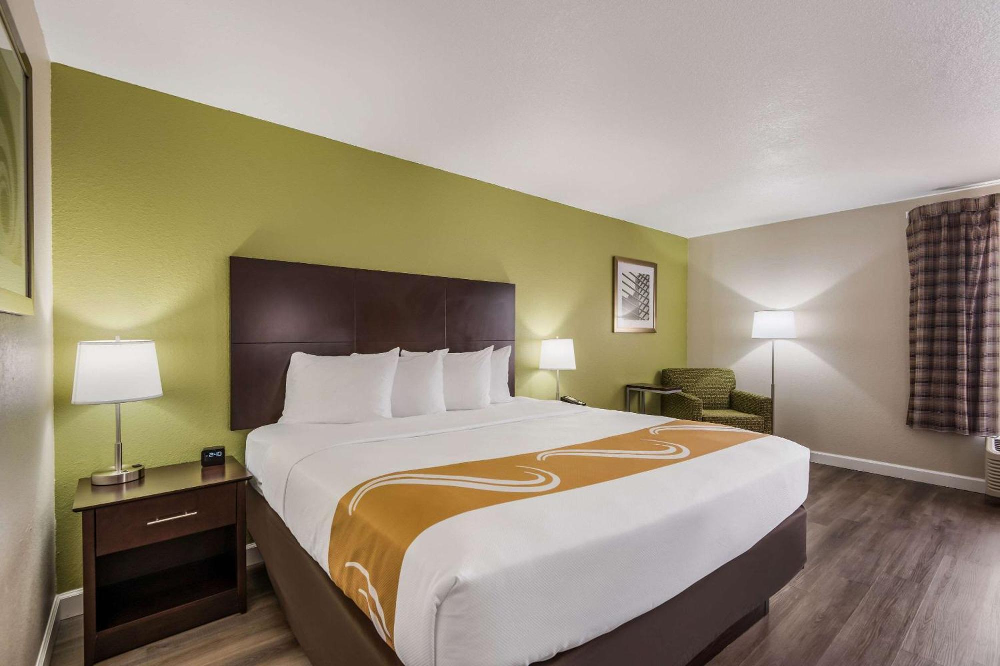 Quality Inn & Suites Quincy - Downtown Exteriör bild