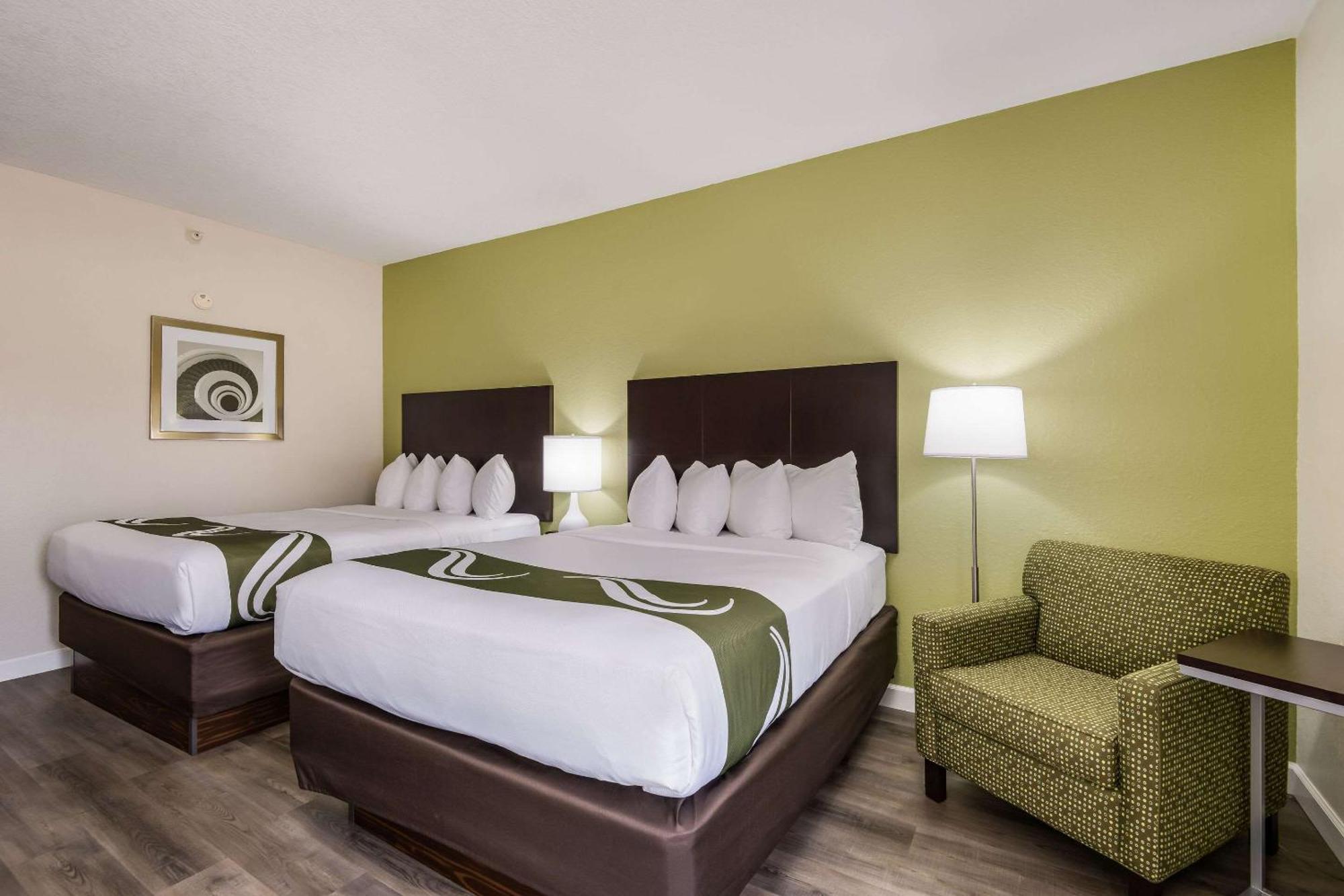 Quality Inn & Suites Quincy - Downtown Exteriör bild