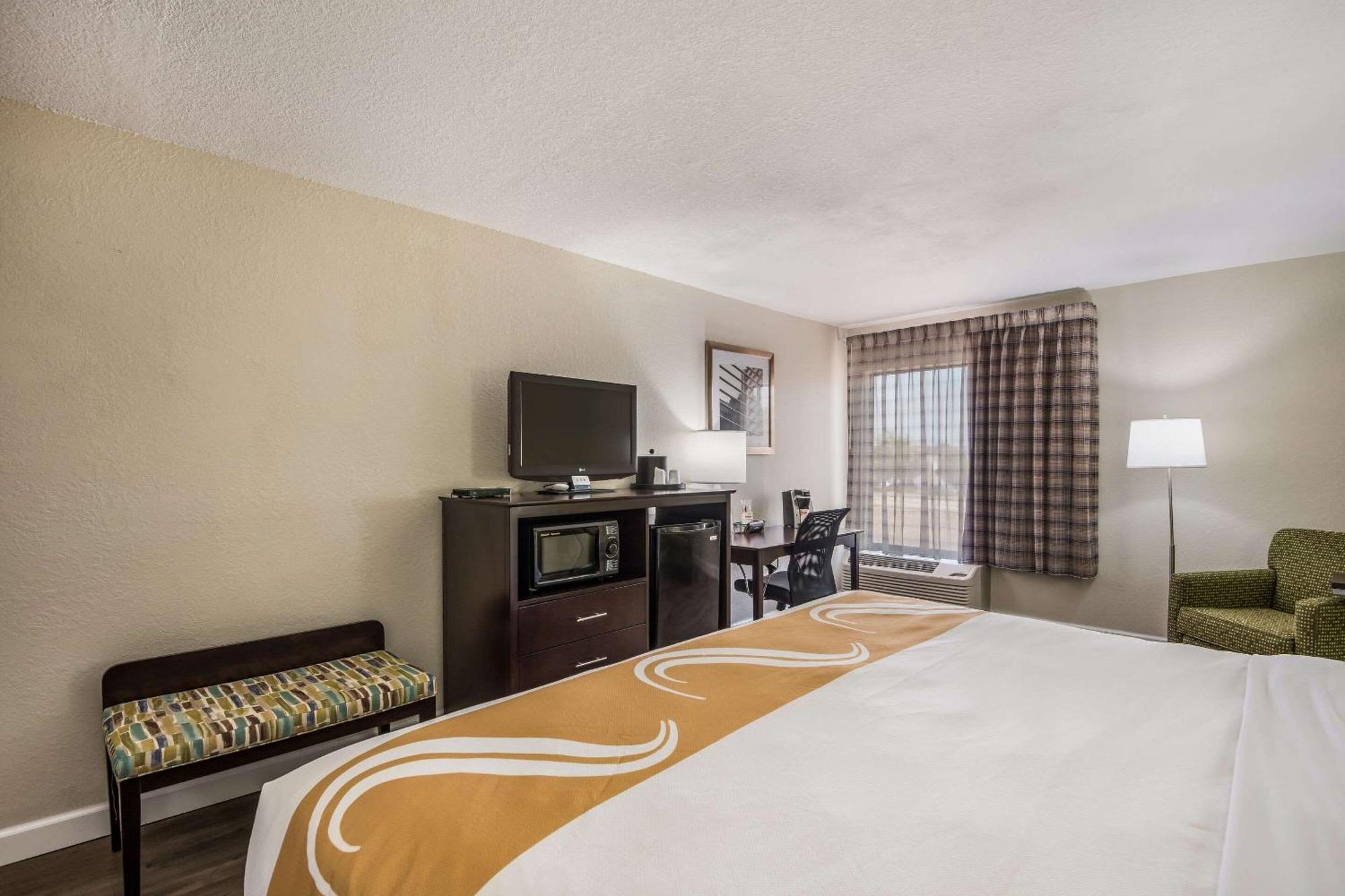 Quality Inn & Suites Quincy - Downtown Exteriör bild