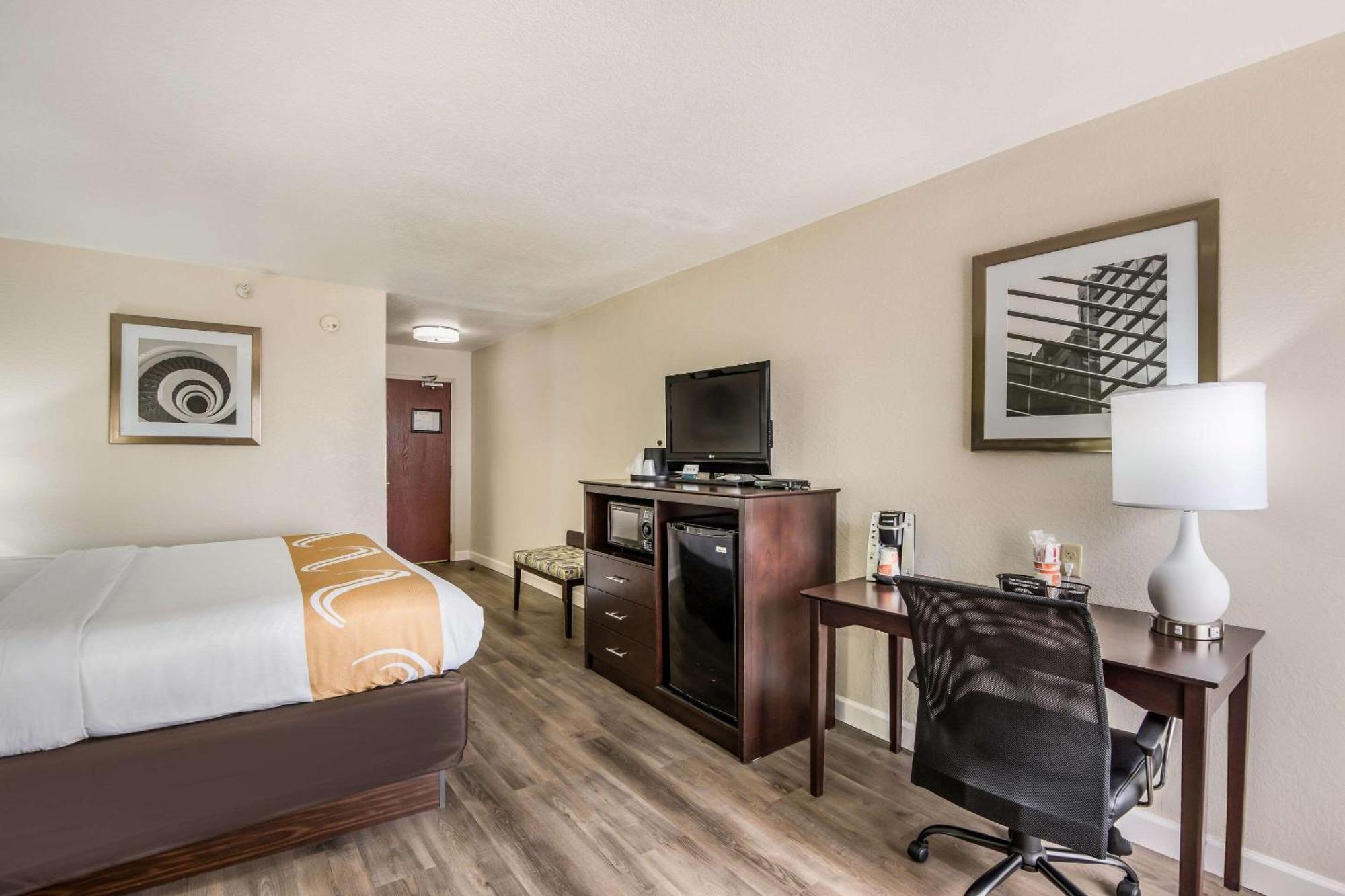 Quality Inn & Suites Quincy - Downtown Exteriör bild